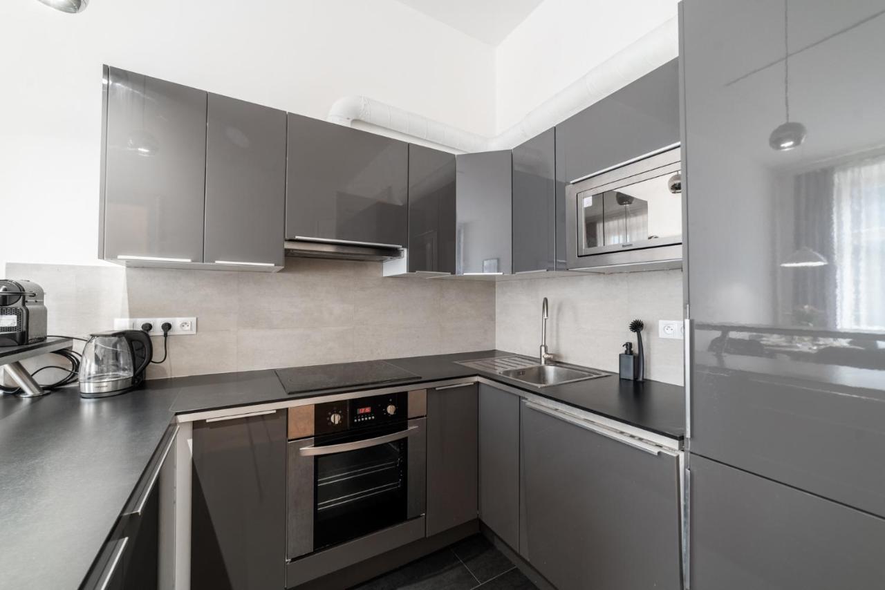 Exclusive Apartment Near Kafka'S Head Prague Ngoại thất bức ảnh